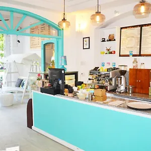 https://white-lion-2-hotel.nhatrangbesthotels.com